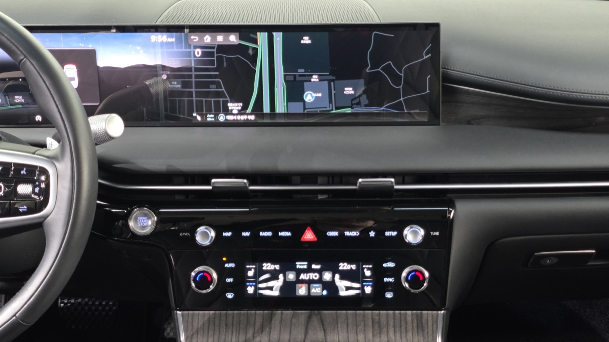 Genesis G80, 2024 — фото 12 из 12