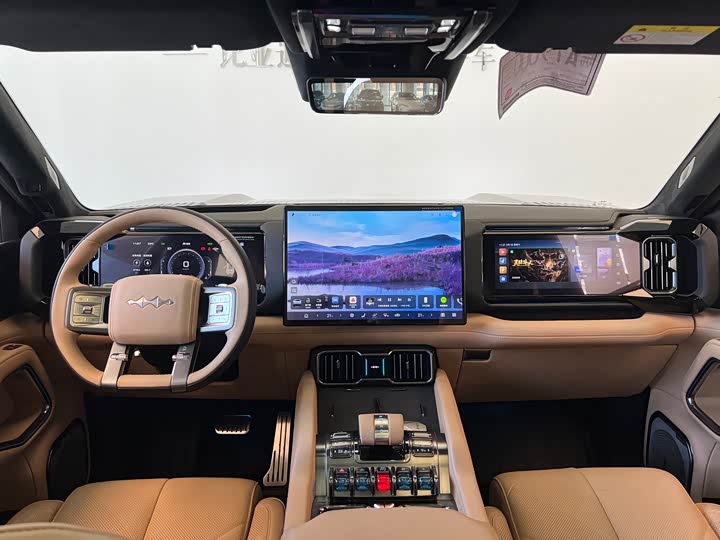 BYD FangChengBao Leopard 8, 2025 — фото 5 из 9
