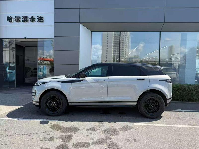 Land Rover Range Rover Evoque L, 2023 — фото 3 из 12