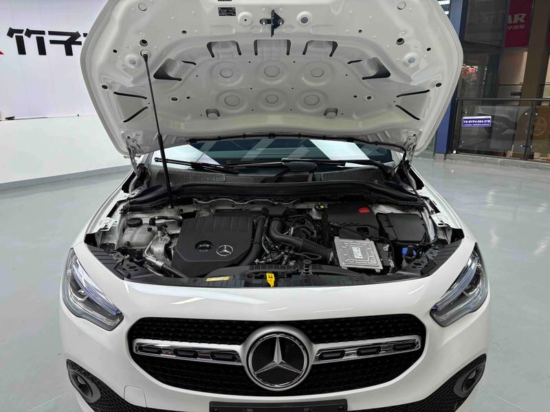 Mercedes-Benz GLA-Class, 2023 — фото 12 из 12