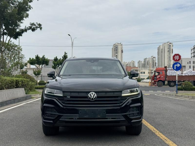 Volkswagen Touareg, 2022 — фото 2 из 10