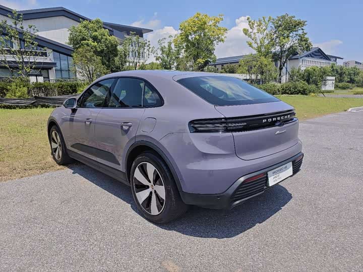 Porsche Macan EV, 2025 — фото 3 из 9