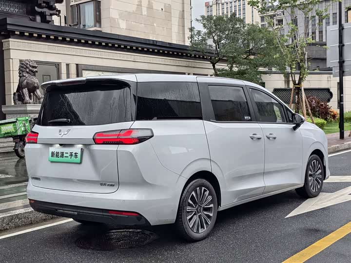 Wuling Starlight 730 Hybrid/EV, 2026 — фото 8 из 9