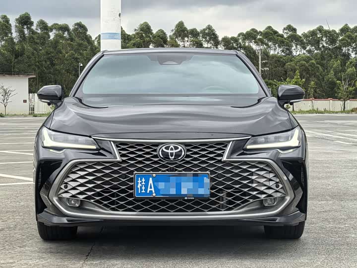 Toyota Avalon, 2025 — фото 2 из 9