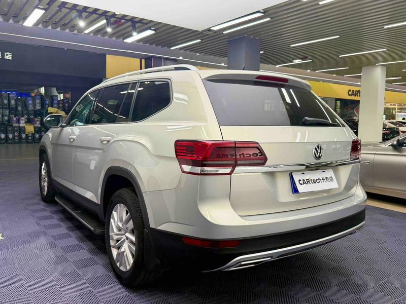 Volkswagen Tiguan L Pro, 2022 — фото 4 из 12