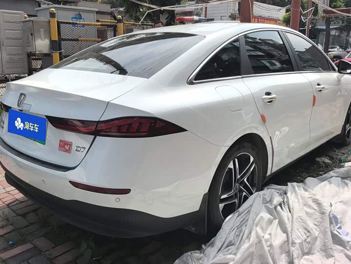 Roewe D7, 2024 — фото 3 из 9