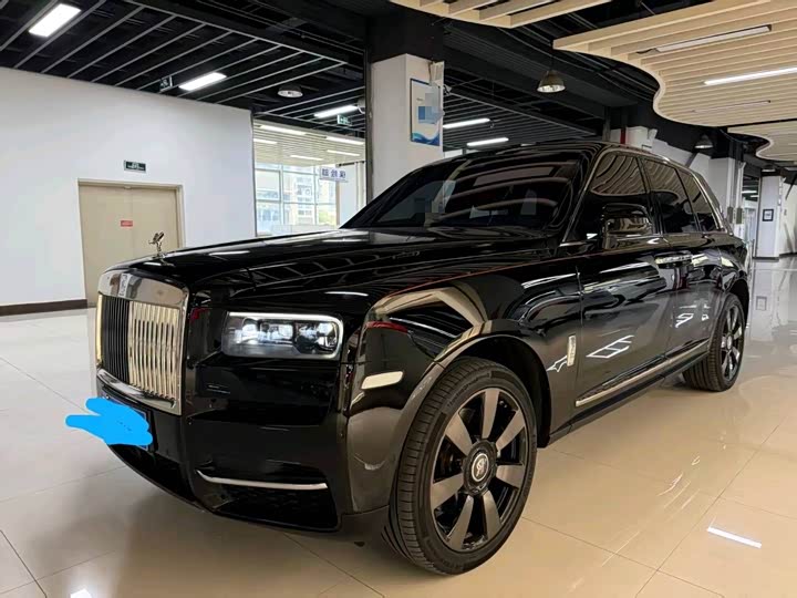 Rolls-Royce Cullinan, 2024 — купить в Брянске под ключ