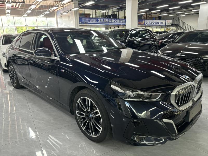 BMW 5 Series, 2025 — фото 3 из 12