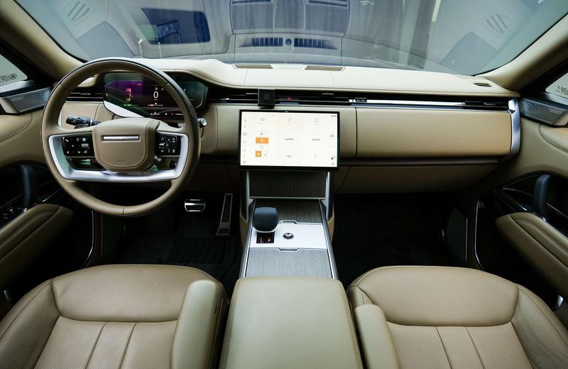 Land Rover Range Rover, 2024 — фото 7 из 12