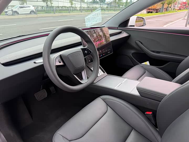 Tesla Model 3, 2026 — фото 6 из 9