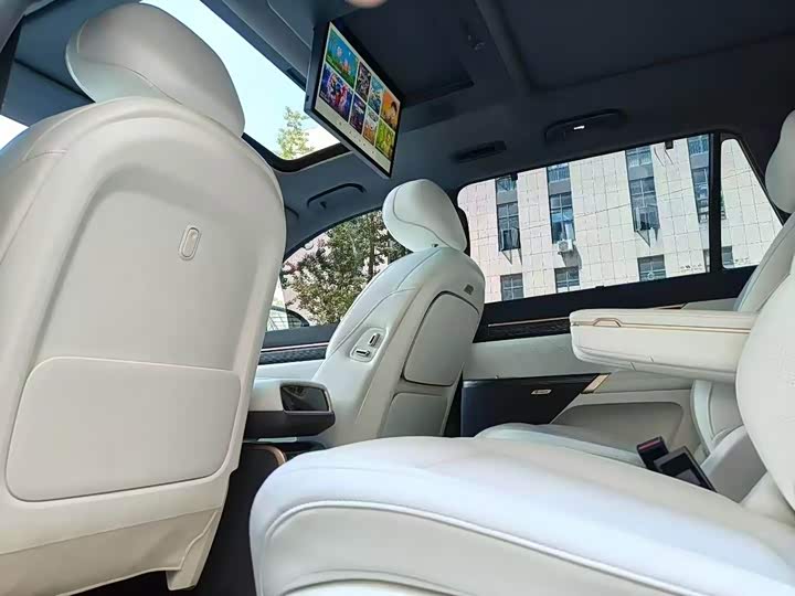 Dongfeng Yipai eπ 008, 2024 — фото 5 из 7
