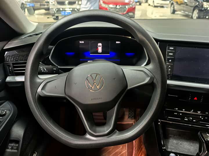 Volkswagen Passat Hybrid, 2022 — фото 9 из 9