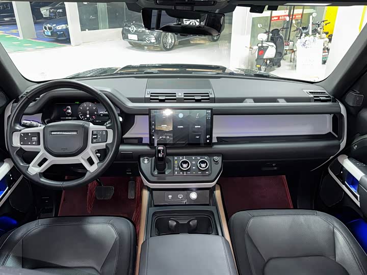 Land Rover Defender, 2022 — фото 5 из 9