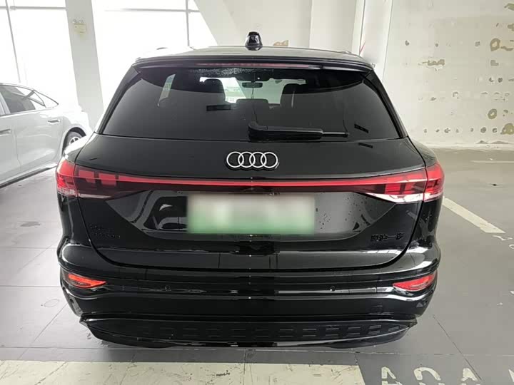 Audi Q6L e-tron, 2025 — фото 6 из 9