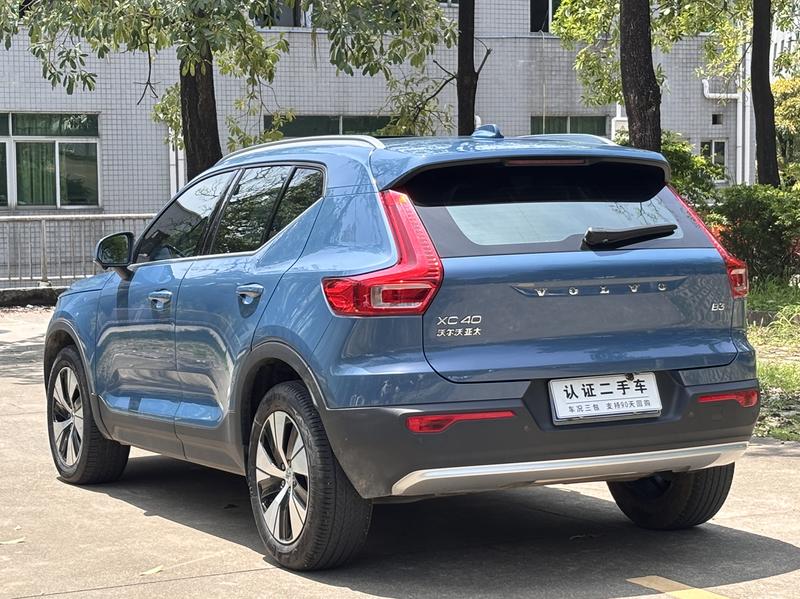 Volvo XC40, 2022 — фото 5 из 12