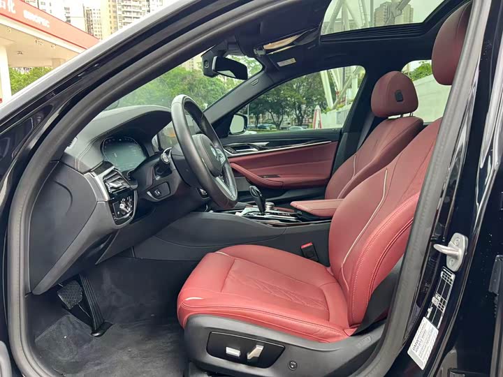 BMW 5 Series, 2023 — фото 3 из 9