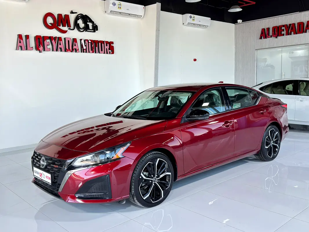 Nissan Altima, 2024 — фото 2 из 10