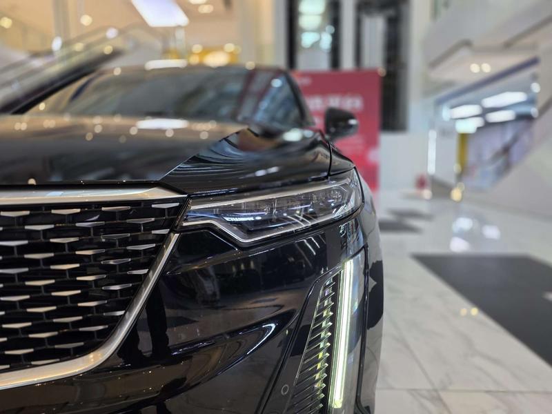 Cadillac XT6, 2023 — фото 8 из 12