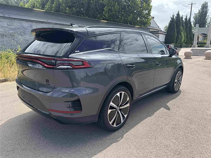 BYD Tang Hybrid/EV, 2023 — фото 3 из 9