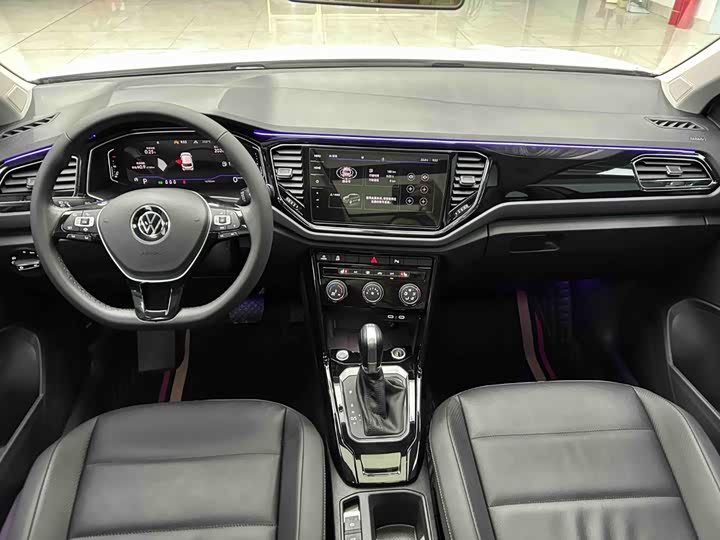 Volkswagen T-Roc, 2023 — фото 2 из 9