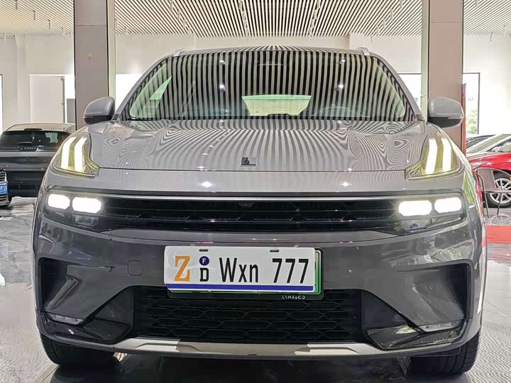 Lynk & Co 06 EM-P Hybrid, 2022 — фото 2 из 9