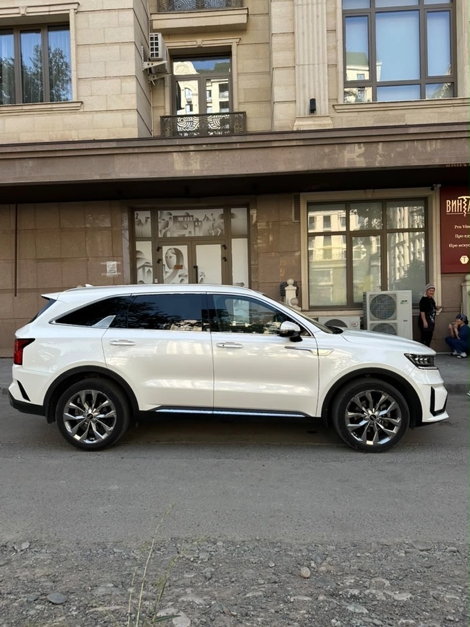 Kia Sorento, 2021 — фото 2 из 12
