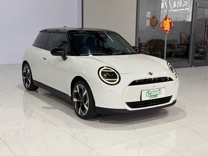 Mini Cooper, 2025 — фото 3 из 9