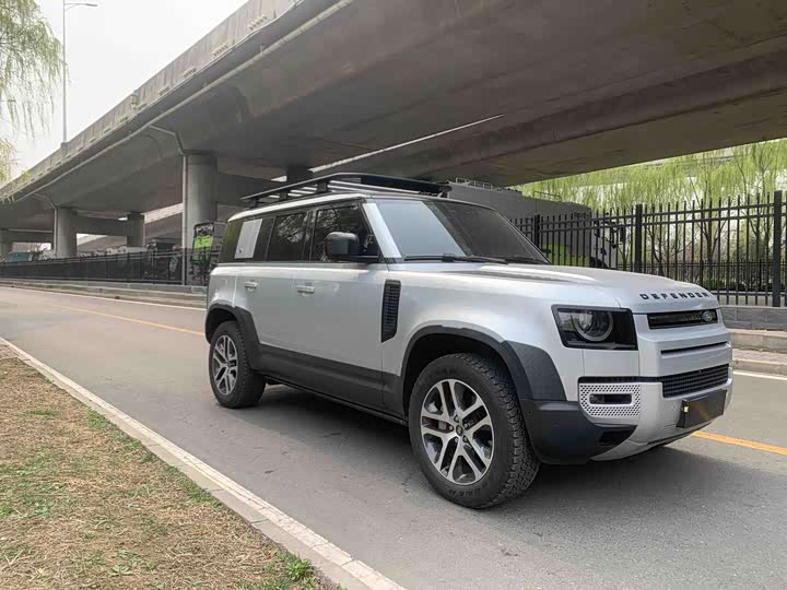 Land Rover Defender, 2021 — фото 3 из 9