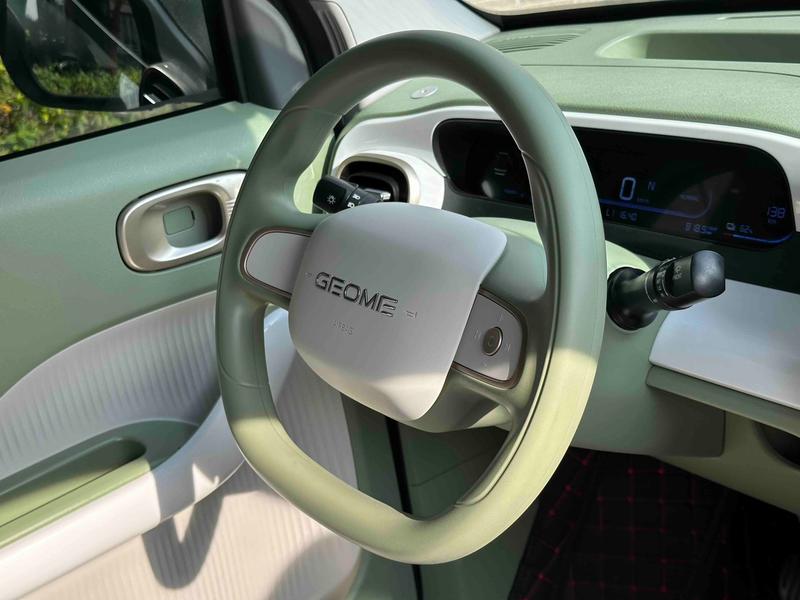 Geely Galaxy Panda Mini, 2025 — фото 9 из 12