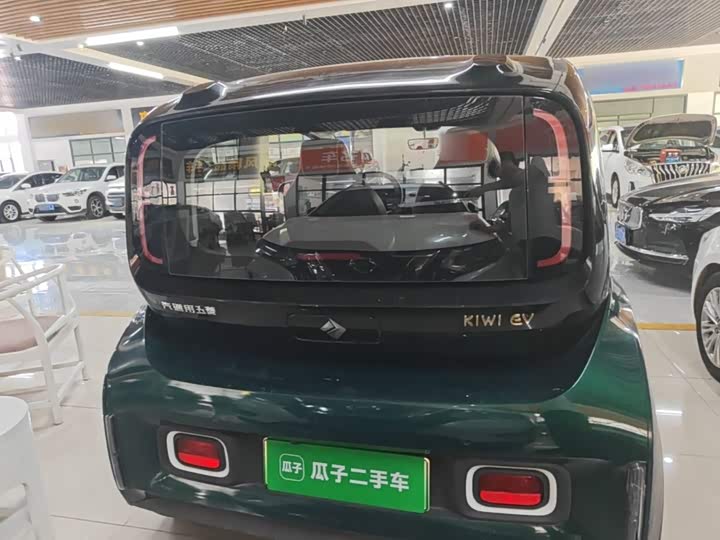 Baojun KiWi EV, 2022 — фото 6 из 9