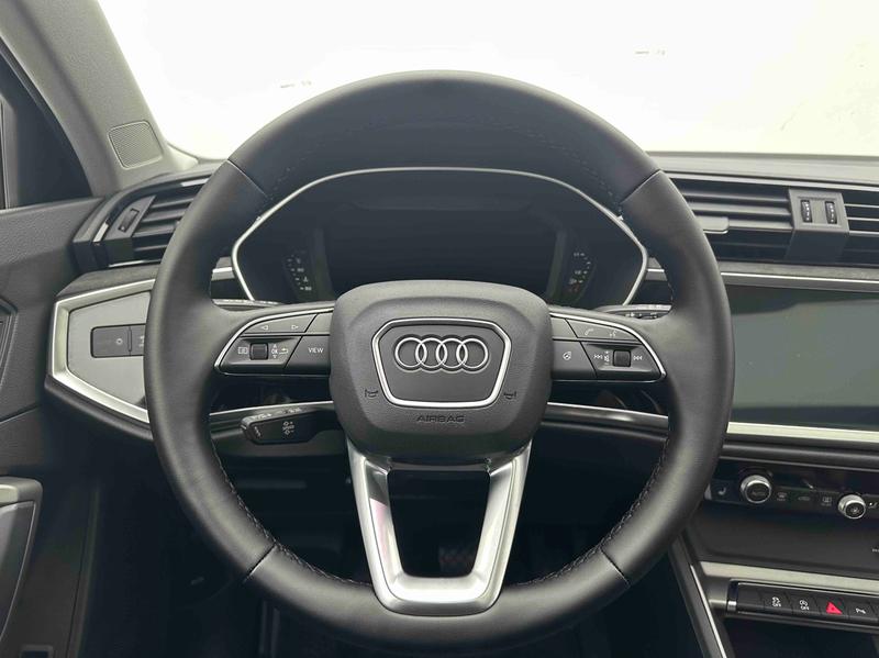 Audi Q3, 2022 — фото 11 из 12