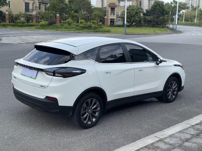 Geely Geometry M6, 2023 — фото 7 из 12