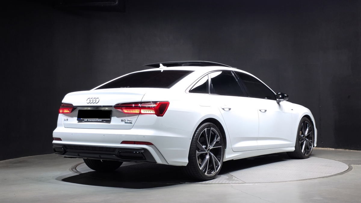 Audi A6, 2022 — фото 2 из 12