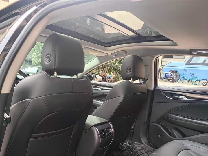 Buick LaCrosse, 2022 — фото 8 из 9