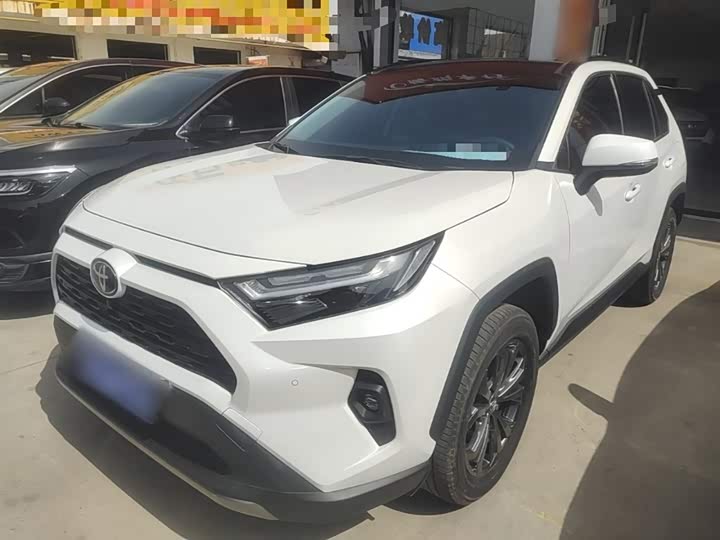 Toyota RAV4, 2023 — фото 2 из 9
