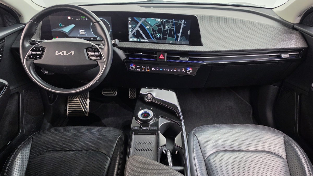Kia EV6, 2022 — фото 7 из 12
