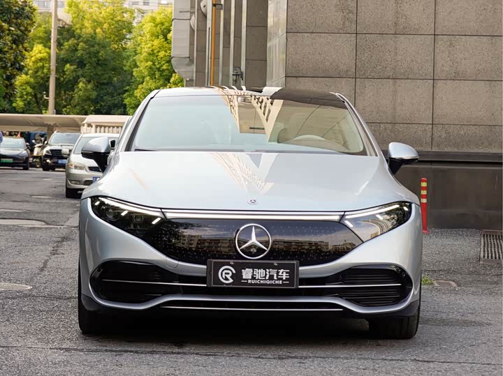 Mercedes-Benz EQS, 2024 — фото 2 из 9