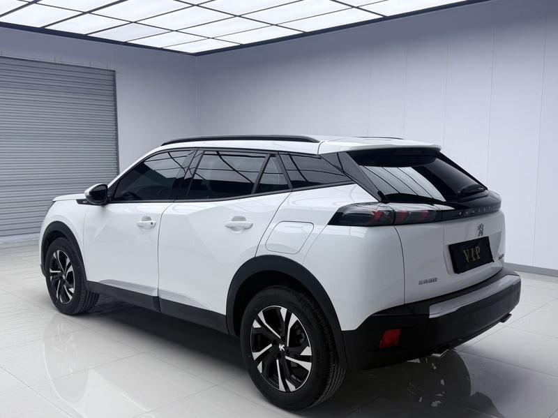Peugeot 2008, 2022 — фото 4 из 12