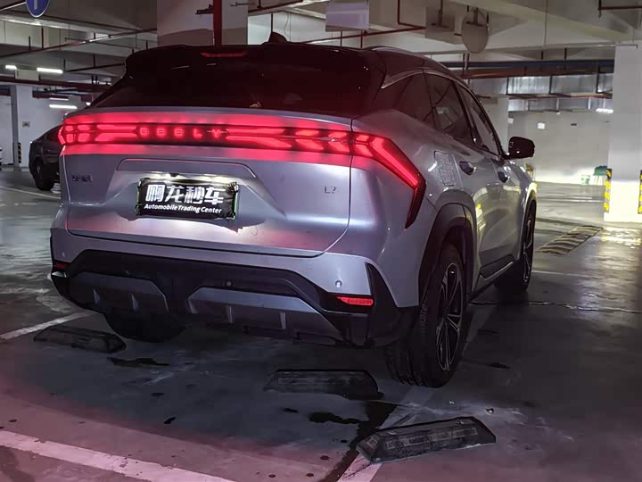 Geely Galaxy L7, 2023 — фото 9 из 9