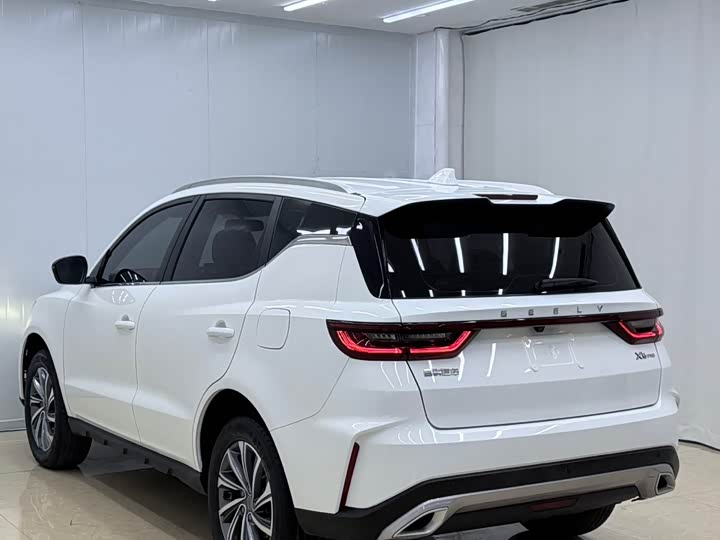 Geely Vision X6, 2023 — фото 6 из 9