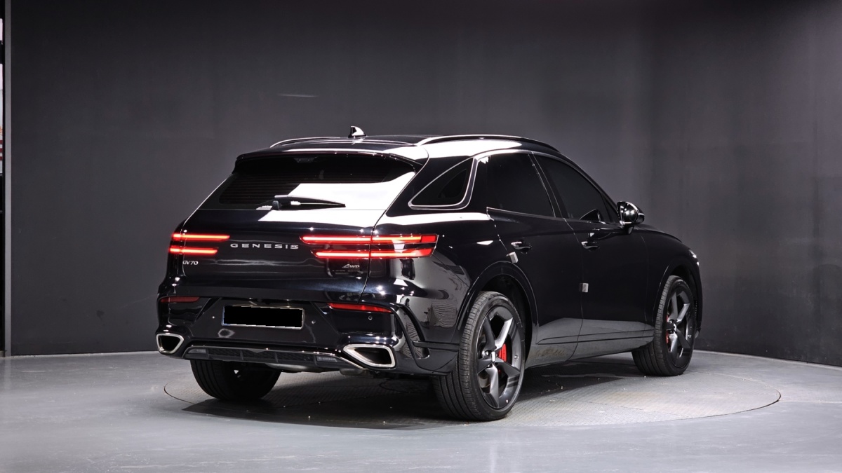 Genesis GV70, 2024 — фото 2 из 12