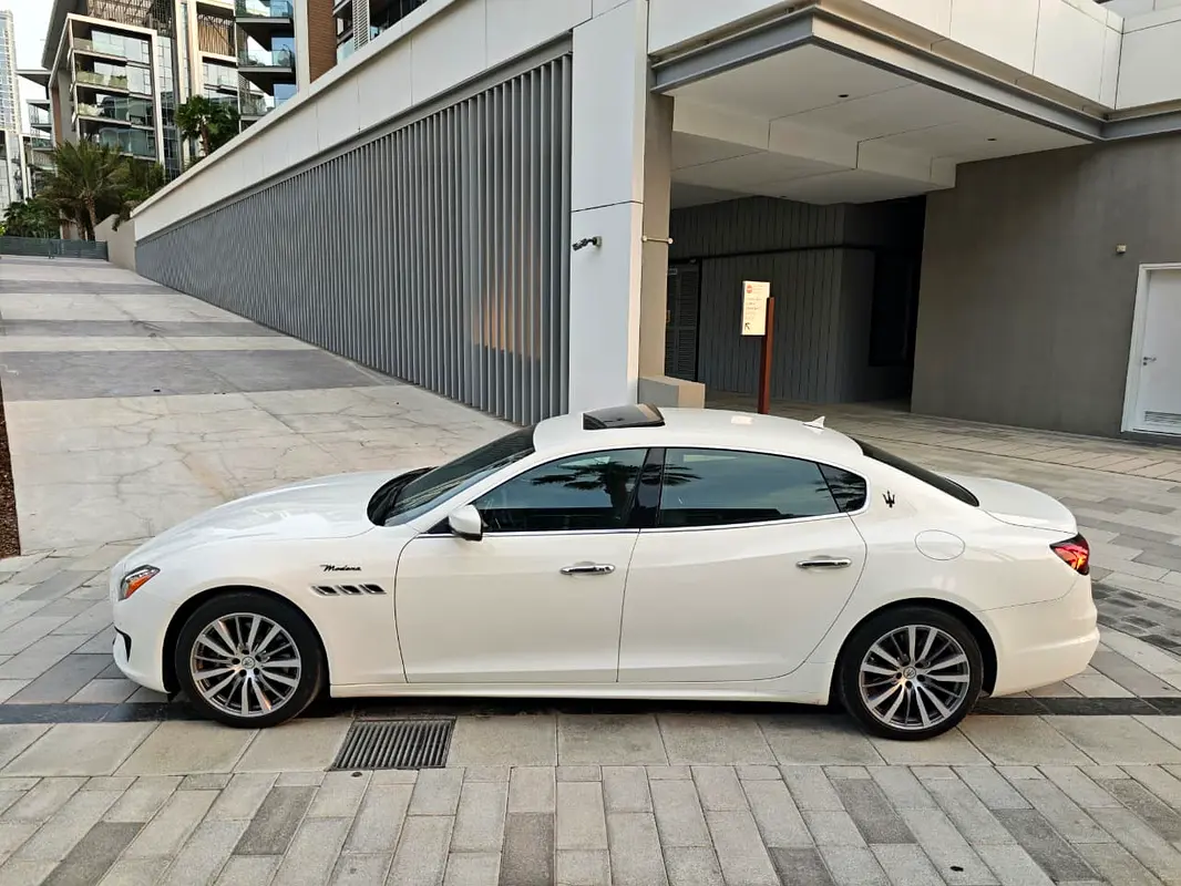 Maserati Quattroporte, 2022 — фото 2 из 10
