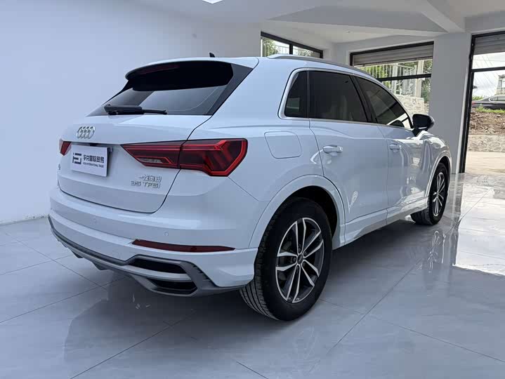 Audi Q3, 2022 — фото 4 из 9