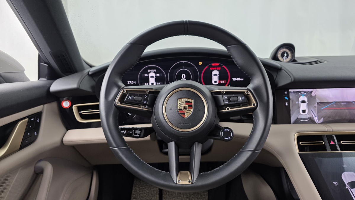Porsche Taycan, 2023 — фото 11 из 12