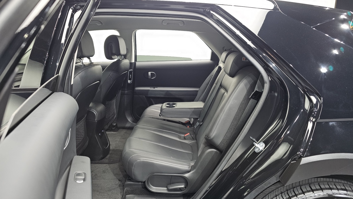 Hyundai Ioniq 5, 2023 — фото 11 из 12