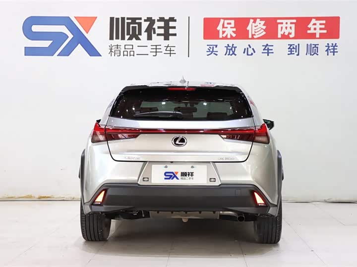 Lexus UX, 2022 — фото 6 из 9