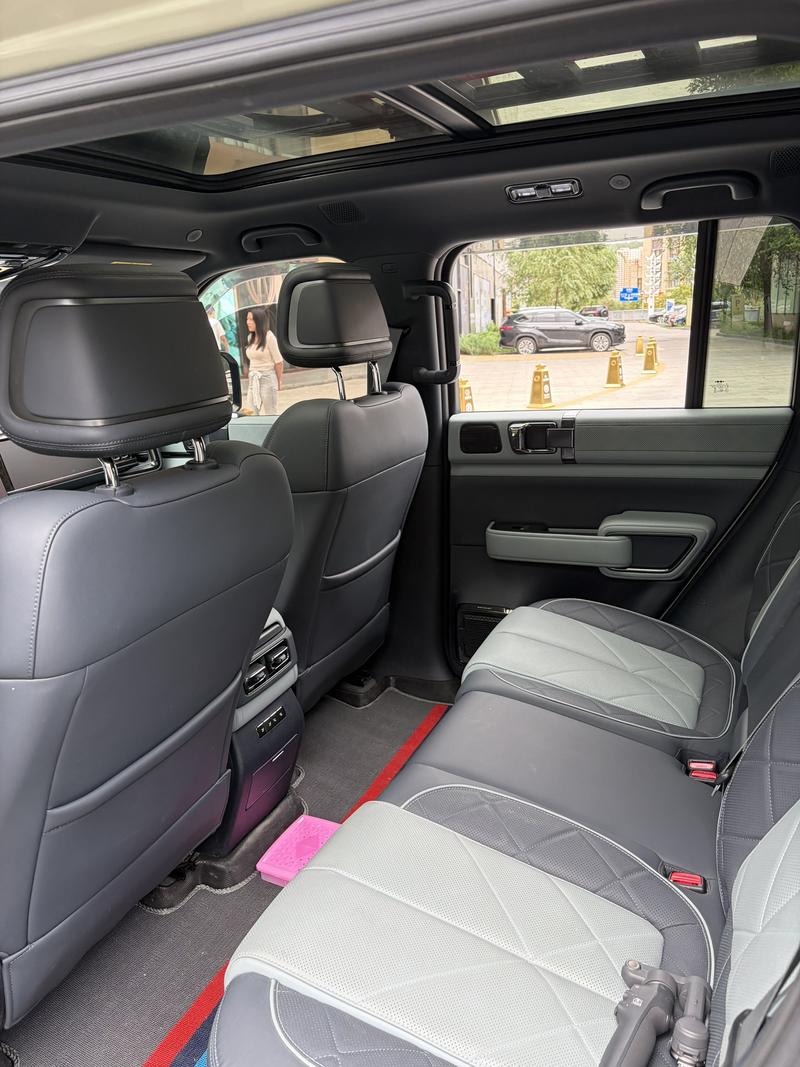 BYD FangChengBao Leopard 5, 2025 — фото 8 из 9