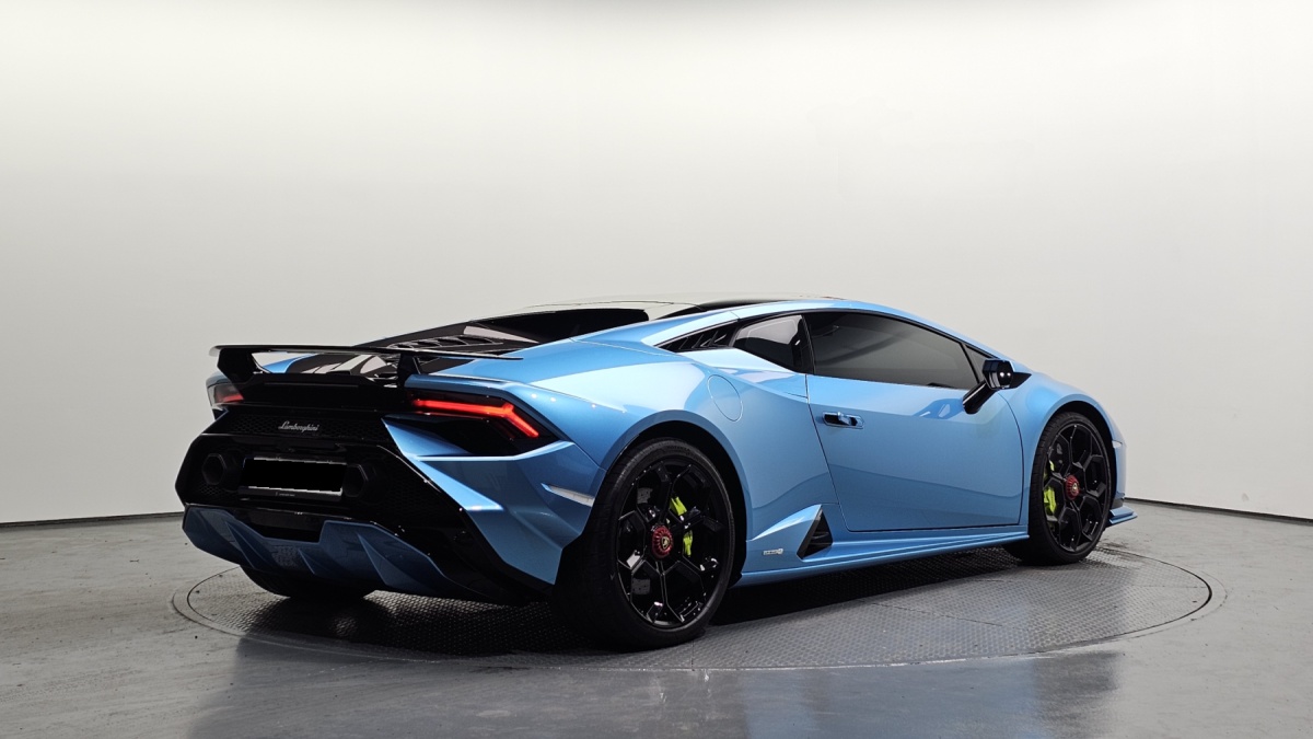 Lamborghini Huracan, 2023 — фото 2 из 12