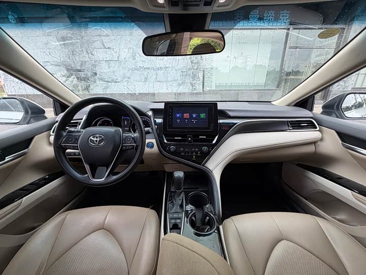 Toyota Camry, 2022 — фото 6 из 9