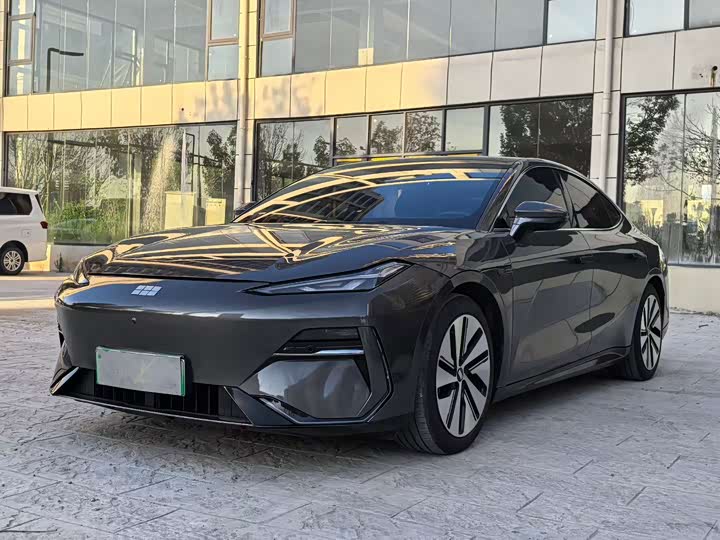 Geely Galaxy E8, 2024 — купить в Туле под ключ